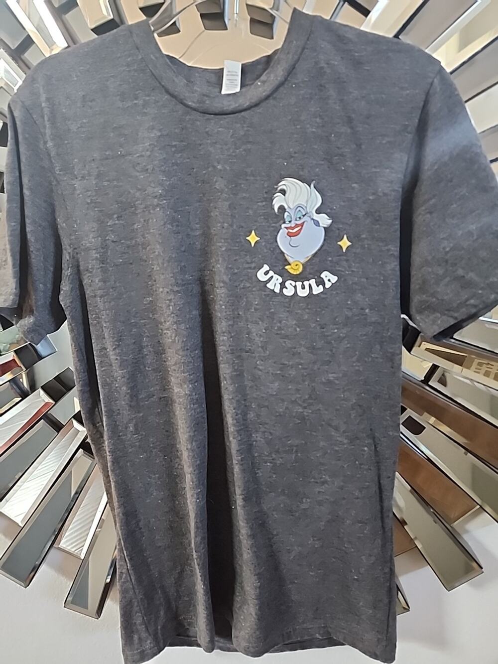 Outlash where ursula t shirt small in my disney villain era gray